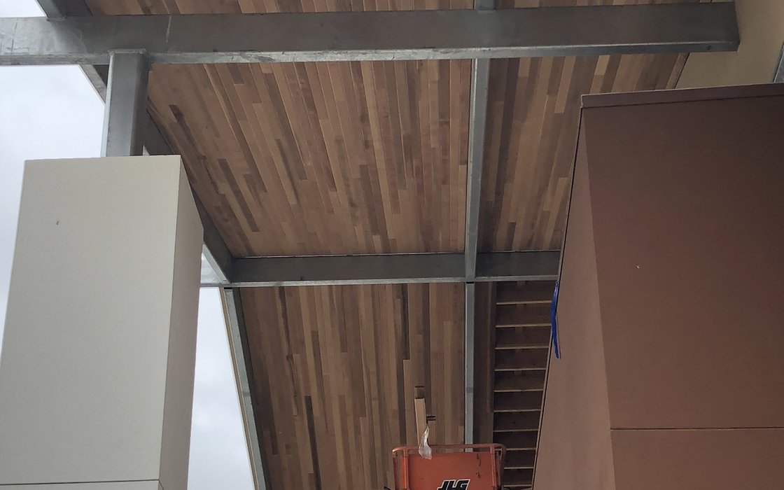 Wood details at Loma Ridge